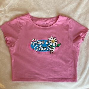 Slightly used Pacsun crop tee. “Have a nice day.” Size medium.